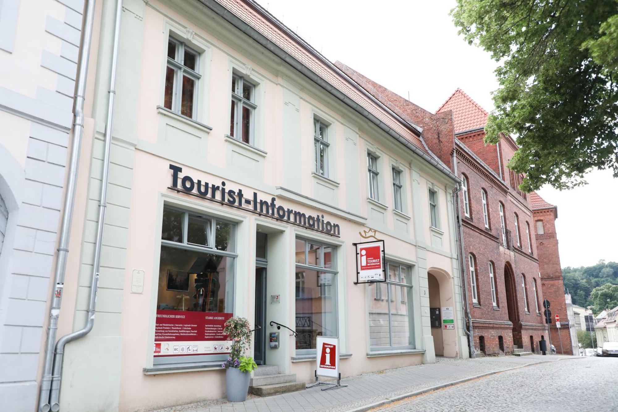 Kl. Fontane Ferienwohnung Bad Freienwalde Direkt Am Markt Exterior foto